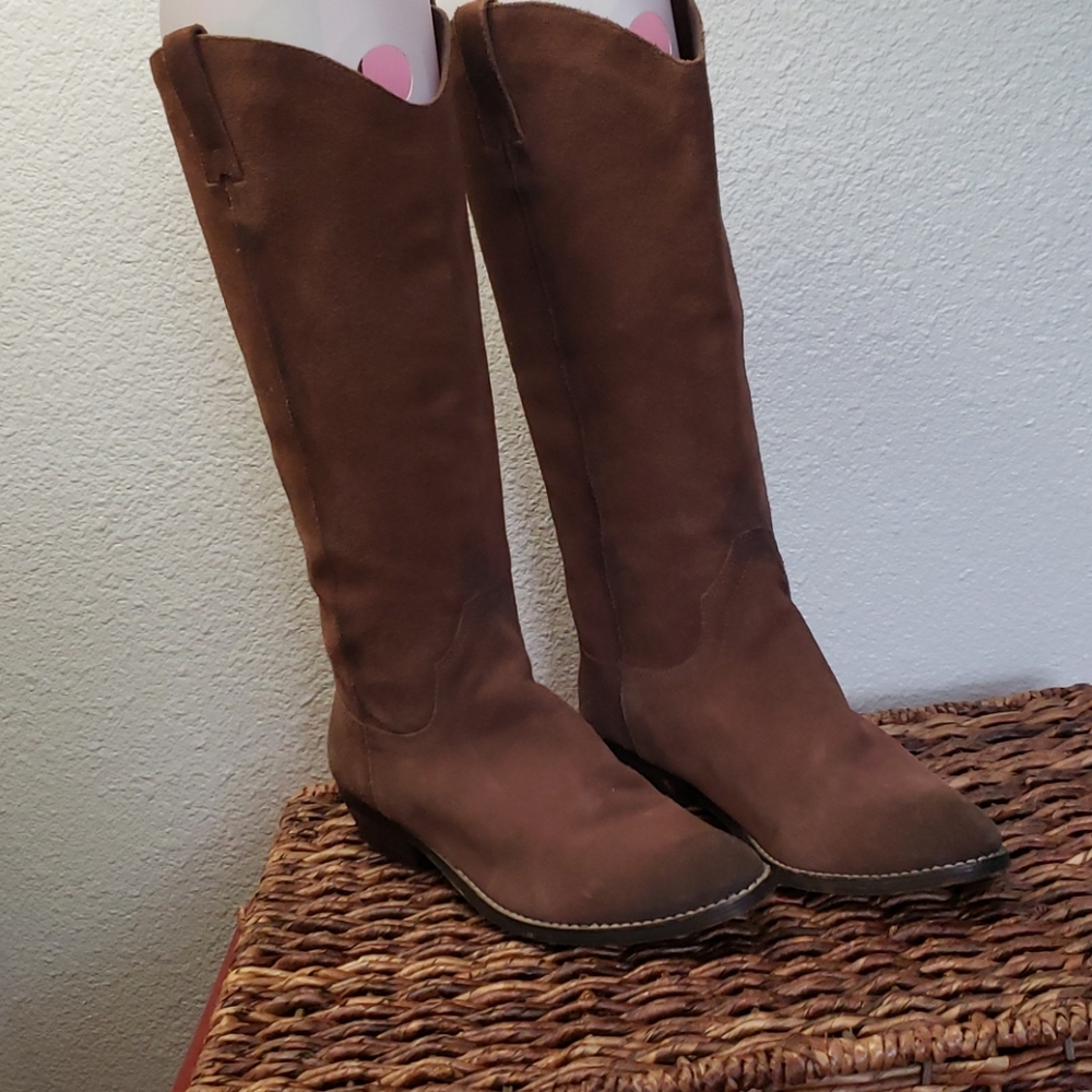 Suede Flat Boots